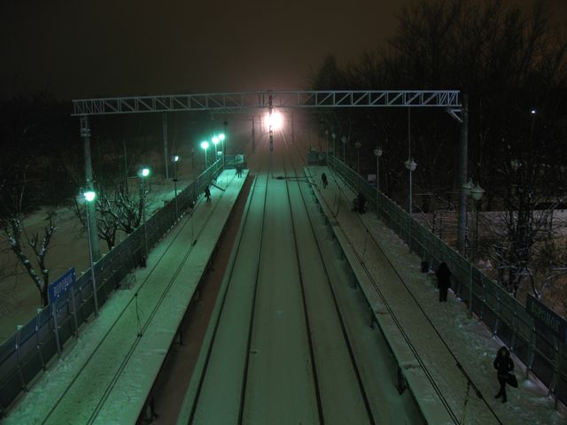 Свет от электропоезда из Москвы